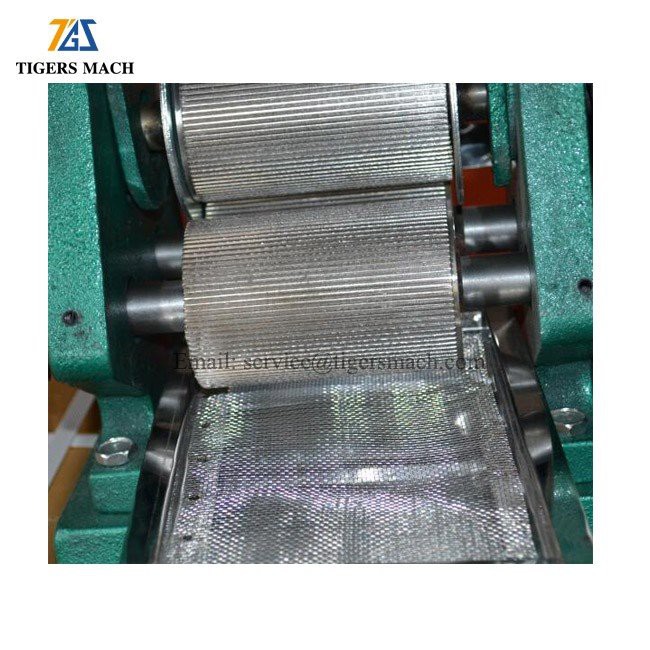 Small electric sugarcane juice machinery